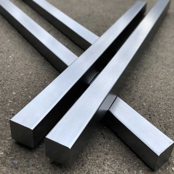 Квадрат титановый